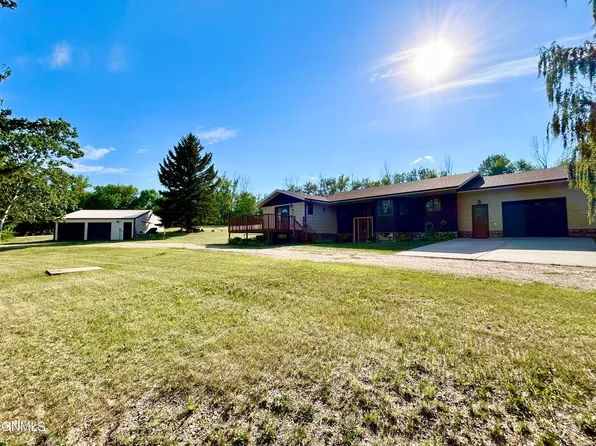 1571 39th Ave NW, Garrison, ND 58540