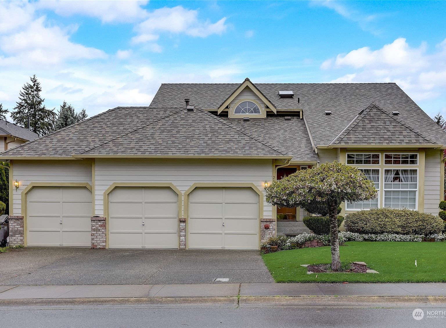 20435 105th Avenue SE, Kent, WA 98031 | Zillow