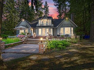 1765 Lakeshore Dr, Sagle, ID 83860