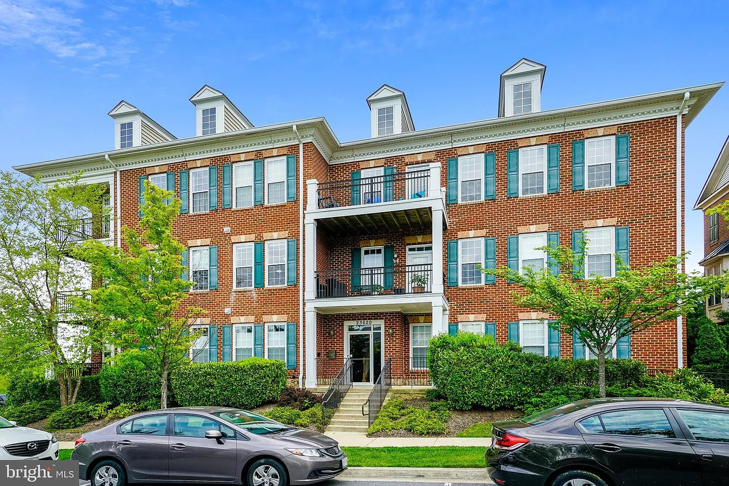 23620 Overlook Park Dr Unit 201 photo 1