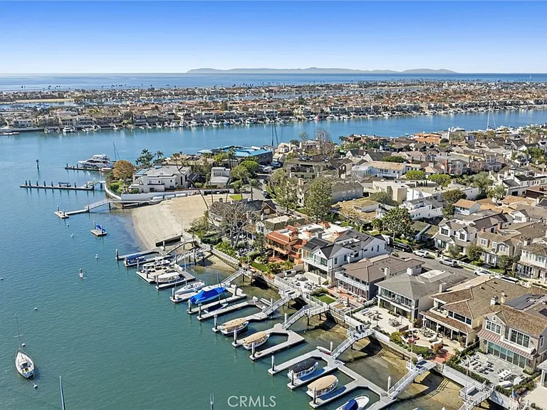 2732 Bayshore Dr — Photo 45