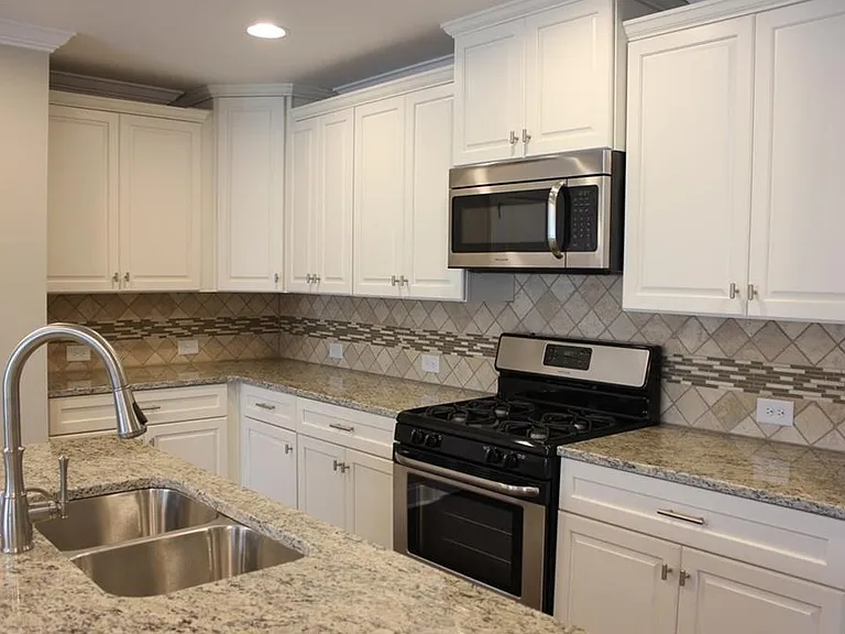 2436 Snowshill Ln — Photo 24
