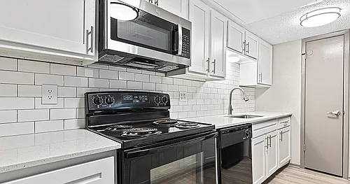 Cutter's Point Apartment Homes Photo 1