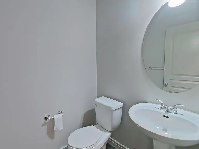 6162 Maynard Cres NW — Photo 9