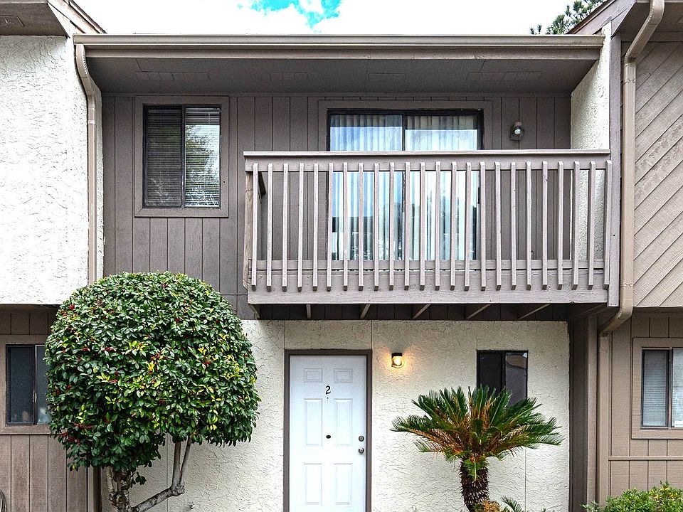 1st image of 206 4th St SE Unit A2
