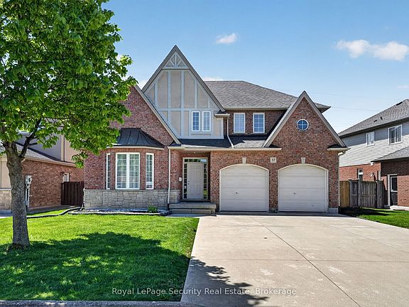 2nd image of 37 Fredonia Cres