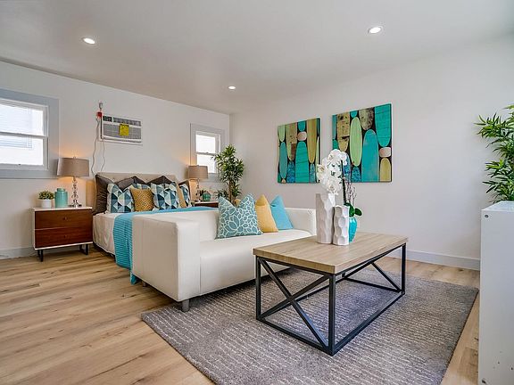 2nd image of 1208 Daisy Ave APT 2