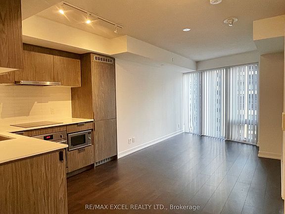 2nd image of 60 Shuter St #2505