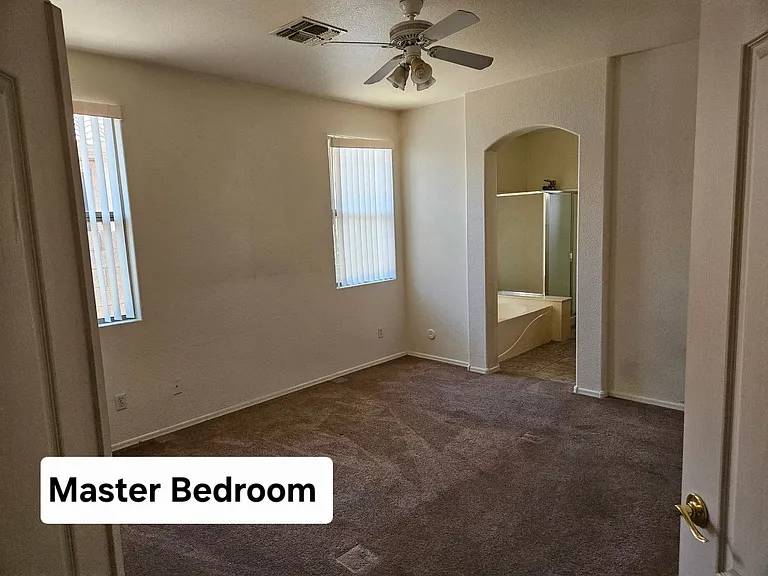 890 E Kyle Ct — Photo 11