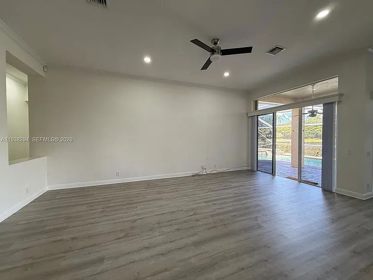 2408 Deer Creek Rd — Photo 5