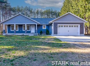 5765 Stringer Rd, Fruitport, MI 49415
