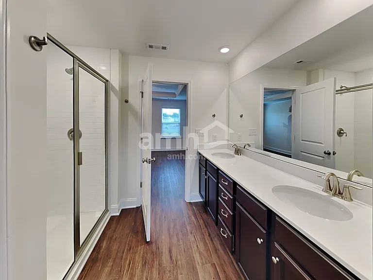 908 Ronnie Rd — Photo 13