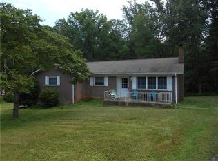 442 23rd Avenue Pl NE, Hickory, NC 28601