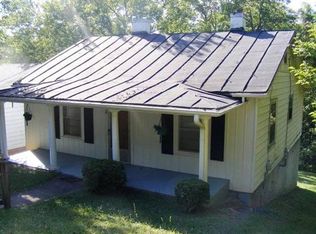 1018 Oak St, Martinsville, VA 24112