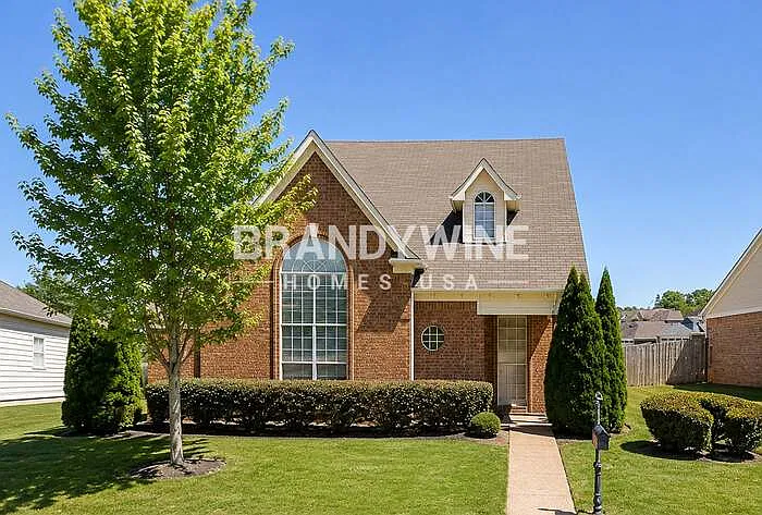 3 bed, 2.5 bath, 2027 sqft, $2,364 — Photo 2