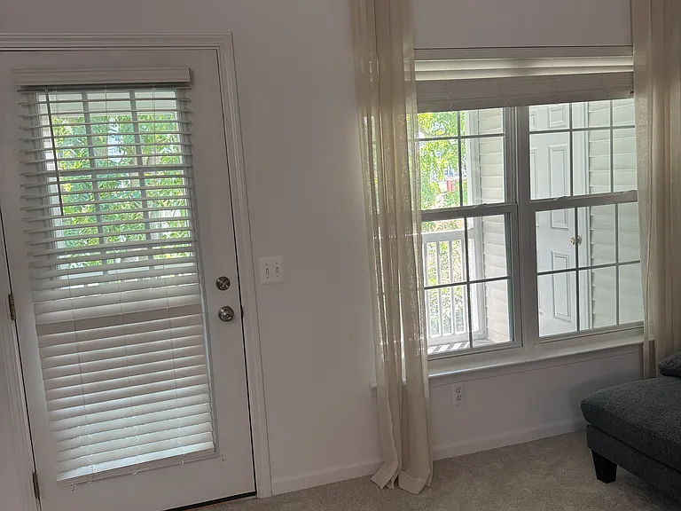 2768 S Knightsbridge Cir — Photo 8