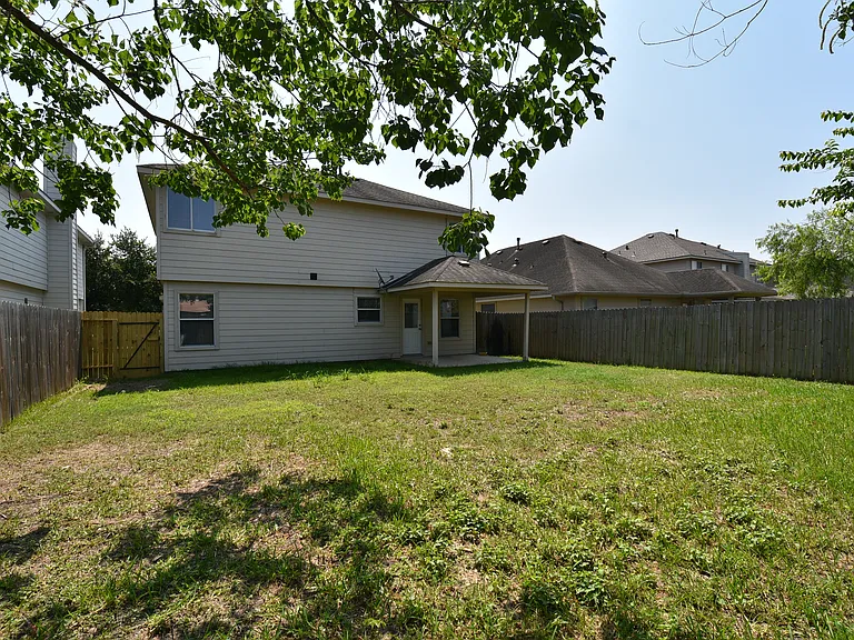 21603 Falvel Lake Dr — Photo 44