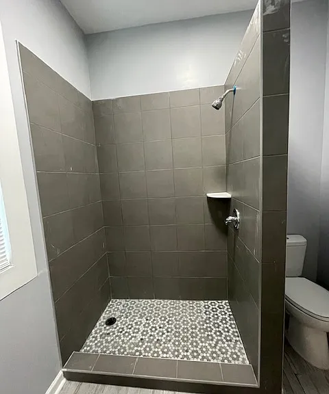 421 E Morehead St — Photo 21
