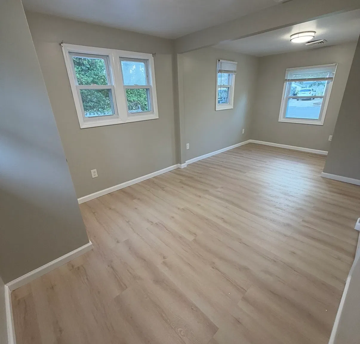 2 bed, $2,300 — Photo 3