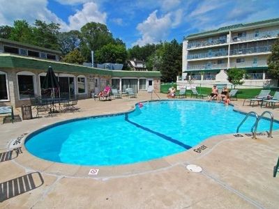 10501 Cedar Lake Rd APT 508, Minnetonka, MN, 55305