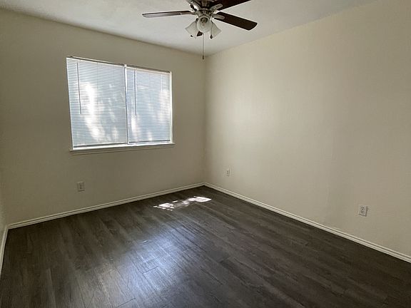 3rd image of 500 Burton Ave APT 3
