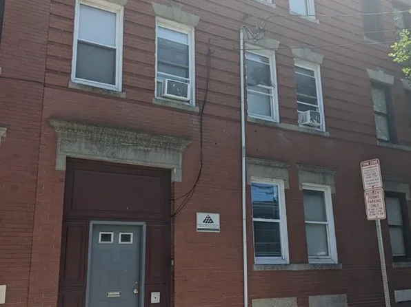 225 Chestnut St, Chelsea, MA 02150