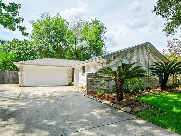 2nd image of 13614 Elm Ct