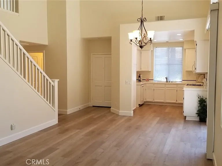 13440 N Bowers Ct — Photo 35