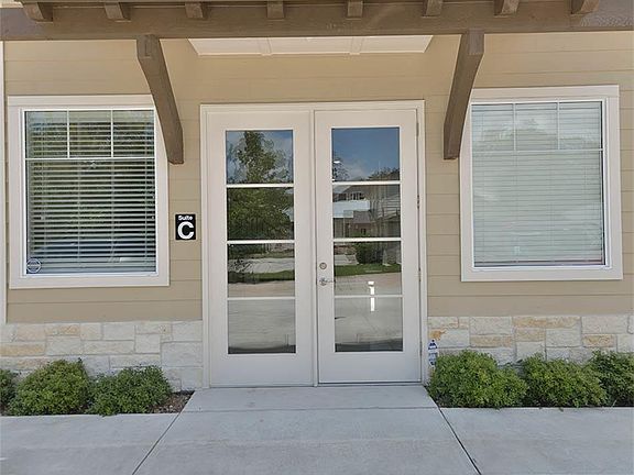 2nd image of 26113 Oak Ridge Dr Ste C