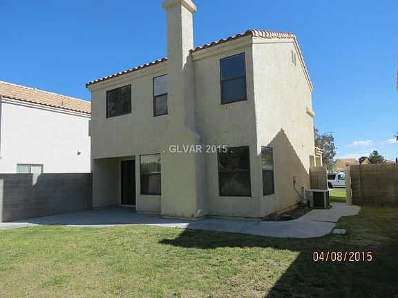 4th image of 2401 Chatfield Dr