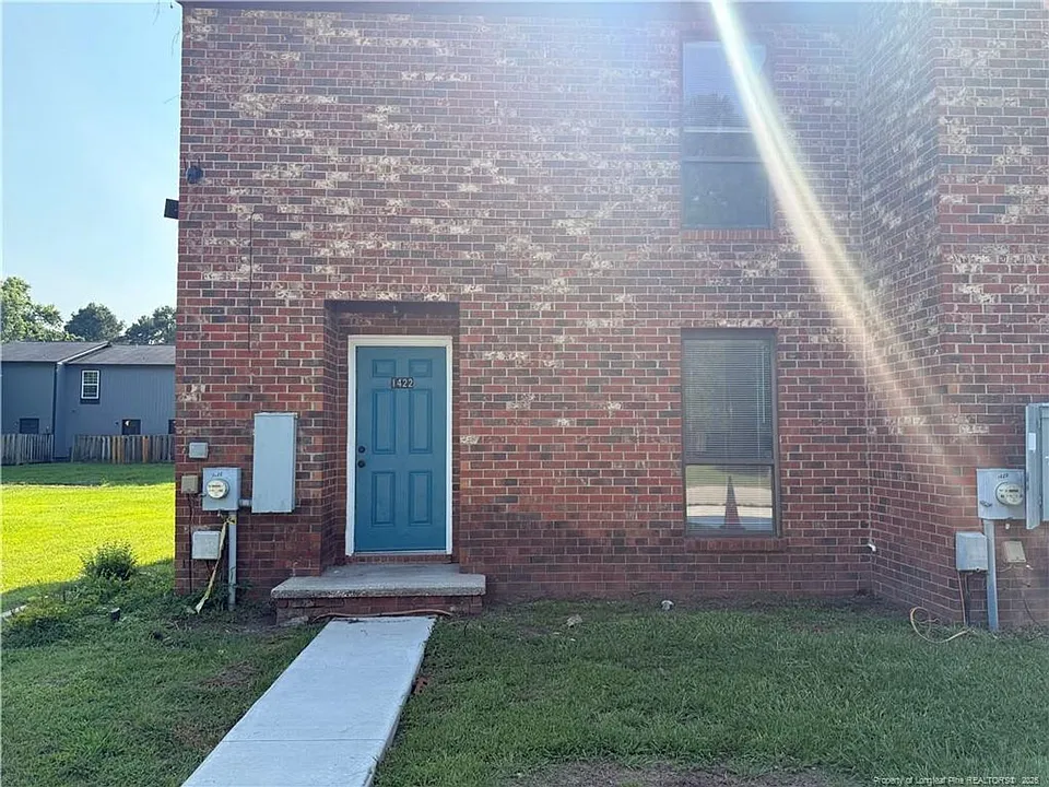 1422 Tangora Ln