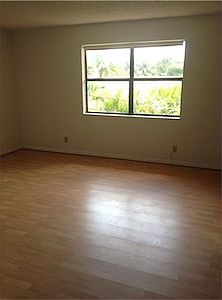 4th image of 120 SE 12th Ave #3