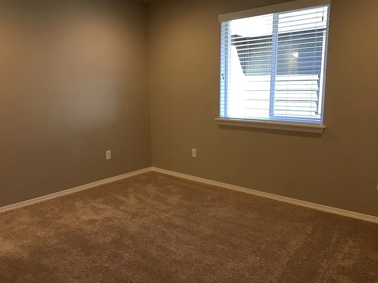 594 N Trinity Way — Photo 8