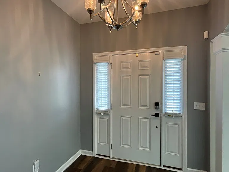 109 Redrock Ct — Photo 2