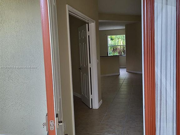 4th image of 2650 W Brookfield Way