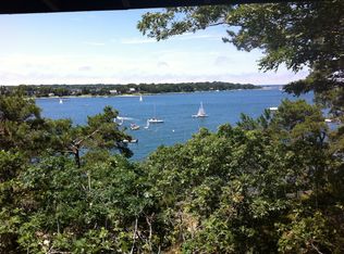 217 Barnes Rd, Vineyard Haven, MA 02568