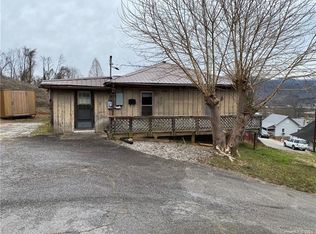 880 W Tate St, Marion, NC 28752