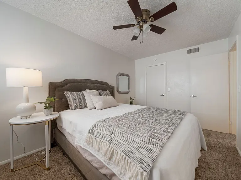 Brookwood on 86th - Move-In Today and Receive a $500 Visa Gift Card! — Photo 33