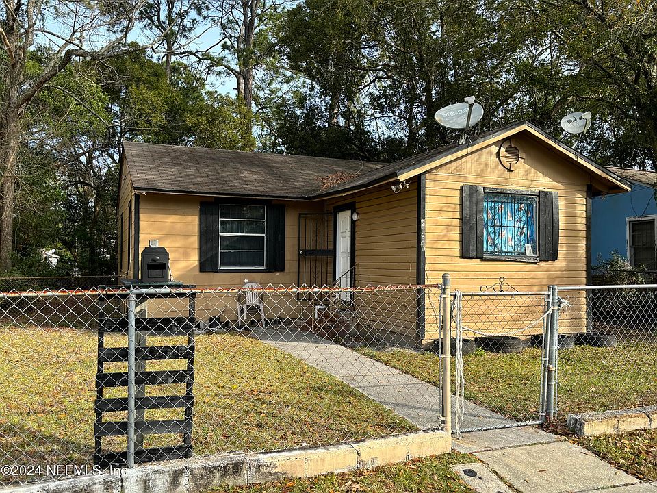 1st image of 2053 W 14TH Street