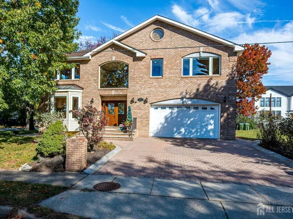 75 Rieder Rd, Edison, NJ 08817