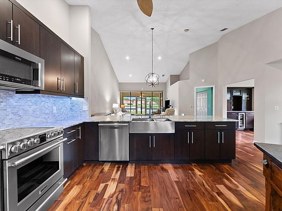 3rd image of 7585 Lexington Club Boulevard #B
