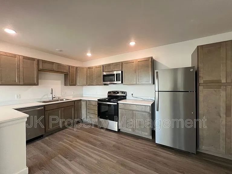 3440 11th Ave S #6 — Photo 8