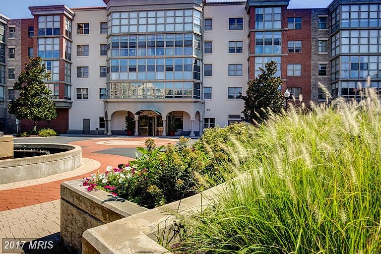 Welcome to 19370 Magnolia Grove Terrace