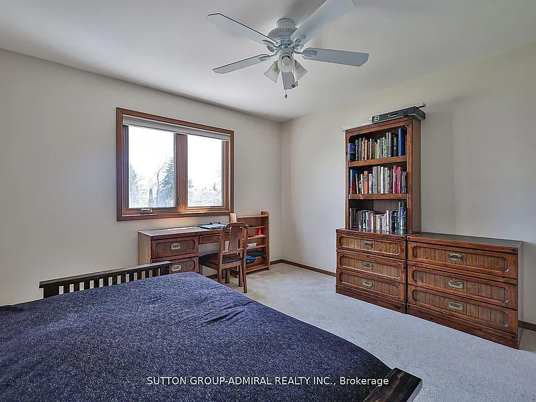 182 Bayshore Dr — Photo 22