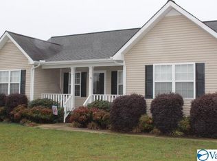 68 Mandi Ln, Rainsville, AL 35986