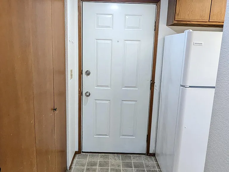 2320 Valencia St — Photo 5