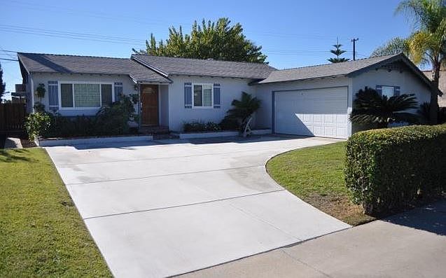 1st image of 240 W Carter Dr