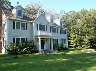 248 Spring Water Ln, New Canaan, CT 06840