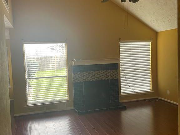 5th image of 2410 Sand Plum Dr