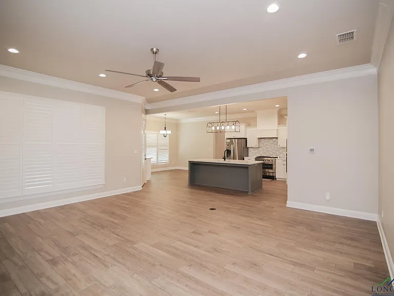 140 Lilly Lue Ln — Photo 7